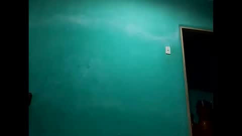 Snapshot of cutechey06 chatting on 09/17/25, 10:55 Sky online show from 09/17/25, 10:55