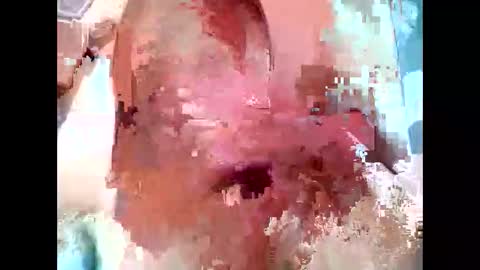 Snapshot of cutechey06 chatting on 11/15/25, 11:29 Sky online show from 11/15/25, 11:29