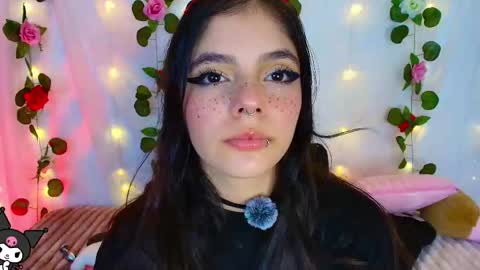 Snapshot of cutee_andrea chatting on 11/11/25, 02:33 Andrea 3 online show from 11/11/25, 02:33