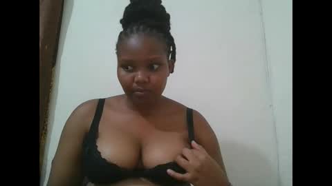 Snapshot of cuteebony2 chatting on 10/16/25, 06:53 Sheila online show from 10/16/25, 06:53