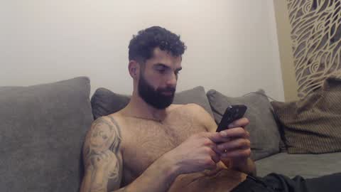 Snapshot of cuteeboy chatting on 01/18/25, 11:55 cuteeboy online show from 01/18/25, 11:55