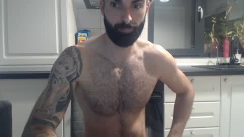 Snapshot of cuteeboy chatting on 01/20/25, 12:25 cuteeboy online show from 01/20/25, 12:25