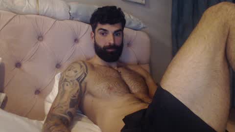 Snapshot of cuteeboy chatting on 01/28/25, 05:14 cuteeboy online show from 01/28/25, 05:14