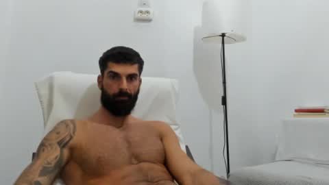 cuteeboy online show from 10/23/25, 06:06