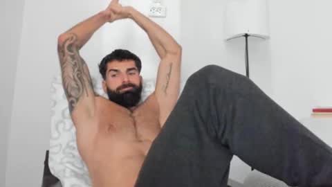 cuteeboy online show from 11/26/25, 07:31