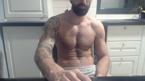 cuteeboy online show from 03/29/26, 10:10