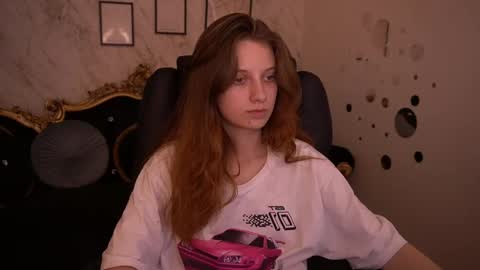 Snapshot of cuteefoxy chatting on 05/27/26, 12:35 Foxy online show from 05/27/26, 12:35