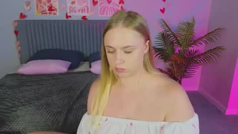 Amyy online show from 07/05/26, 04:19