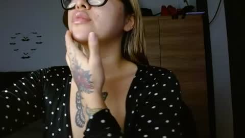 isabella online show from 06/12/26, 04:17