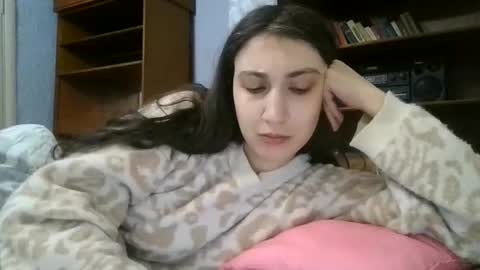 Snapshot of cutekattie chatting on 12/04/25, 03:05 cutekattie online show from 12/04/25, 03:05