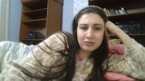 Snapshot of cutekattie chatting on 12/20/25, 03:13 cutekattie online show from 12/20/25, 03:13