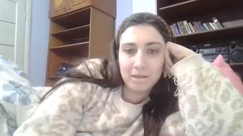 Snapshot of cutekattie chatting on 12/21/25, 05:25 cutekattie online show from 12/21/25, 05:25