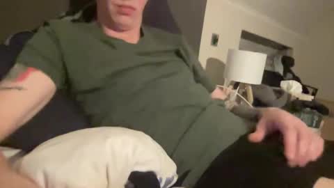 Snapshot of cutekeff chatting on 11/28/25, 03:36 cutekeff online show from 11/28/25, 03:36