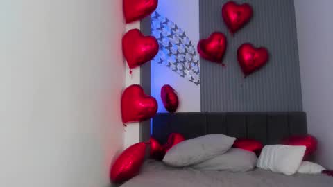 Lia  please dont forget to thumbs up me online show from 02/15/26, 07:51