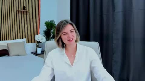 cutemirage online show from 04/10/26, 02:33