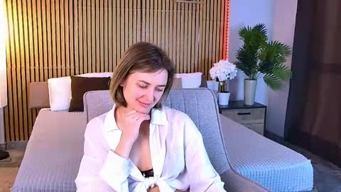 cutemirage online show from 04/28/26, 02:44