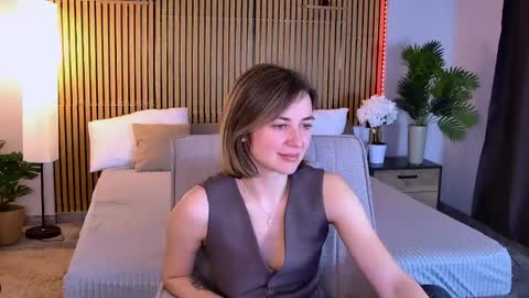 cutemirage online show from 04/30/26, 02:56