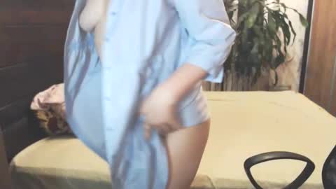 Snapshot of cutemoan chatting on 12/24/24, 10:28 Rita online show from 12/24/24, 10:28