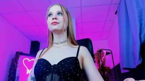 Snapshot of cutemousee chatting on 12/05/24, 09:17 Rina online show from 12/05/24, 09:17