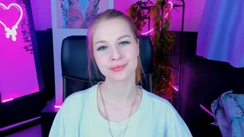 Snapshot of cutemousee chatting on 12/06/24, 11:44 Rina online show from 12/06/24, 11:44