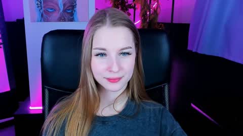 Snapshot of cutemousee chatting on 12/10/24, 07:54 Rina online show from 12/10/24, 07:54