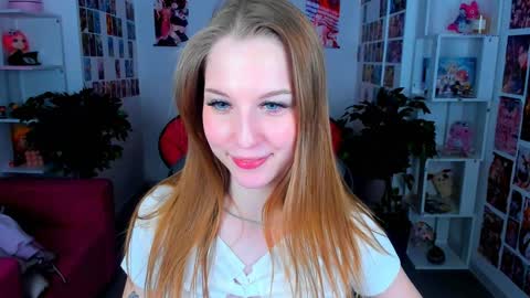 Snapshot of cutemousee chatting on 12/20/24, 12:16 Rina online show from 12/20/24, 12:16