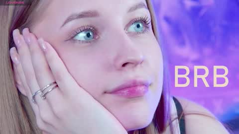 Rina online show from 02/06/26, 08:29