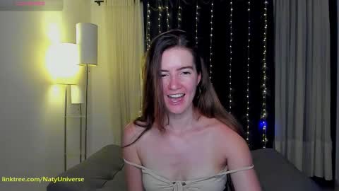 Snapshot of cutenataly chatting on 09/10/25, 12:43 Nataly  online show from 09/10/25, 12:43