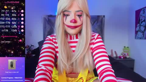 Snapshot of cutesarah_10 chatting on 12/01/24, 09:04 cutesarah_10 online show from 12/01/24, 09:04