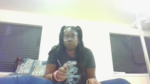 mary mack online show from 10/13/25, 06:24