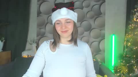Snapshot of cutesmile_sharon chatting on 12/24/24, 02:21 cutesmile sharon online show from 12/24/24, 02:21