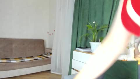 Snapshot of cutesmile_sharon chatting on 01/01/25, 01:58 cutesmile sharon online show from 01/01/25, 01:58