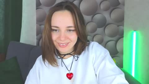 Snapshot of cutesmile_sharon chatting on 02/14/25, 05:19 cutesmile sharon online show from 02/14/25, 05:19