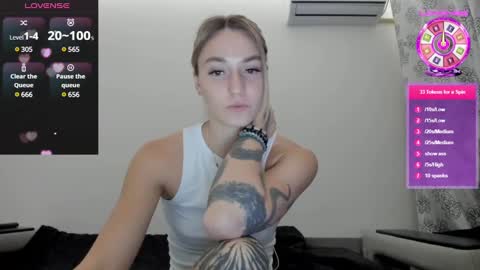 Snapshot of cutestdemon chatting on 12/19/24, 04:57 Im saving up to fix my favorite car online show from 12/19/24, 04:57