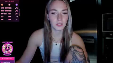 Snapshot of cutestdemon chatting on 11/25/25, 07:52 Im saving up to fix my favorite car online show from 11/25/25, 07:52