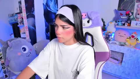 Snapshot of cutestephuwu chatting on 02/13/25, 05:16  - independent model online show from 02/13/25, 05:16