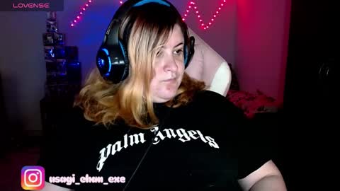 Usagi online show from 11/26/25, 06:09