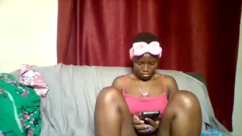 Snapshot of cutey_lunar chatting on 01/28/25, 03:46 cutey_lunar online show from 01/28/25, 03:46