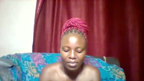 Snapshot of cutey_lunar chatting on 02/02/25, 08:19 cutey_lunar online show from 02/02/25, 08:19