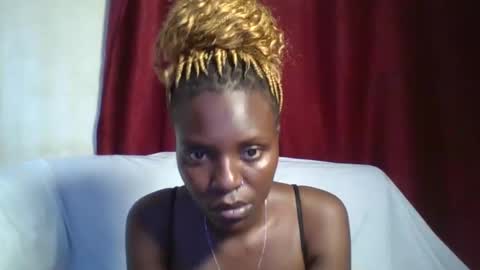 Snapshot of cutey_lunar chatting on 03/11/25, 09:13 cutey_lunar online show from 03/11/25, 09:13