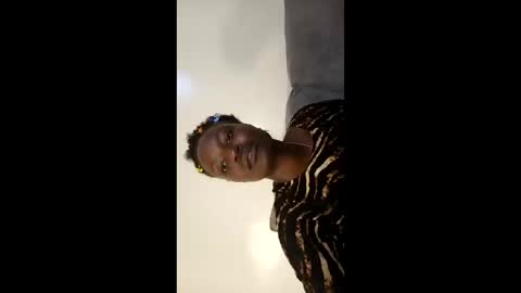 Snapshot of cutey_lunar chatting on 10/04/25, 02:26 cutey_lunar online show from 10/04/25, 02:26