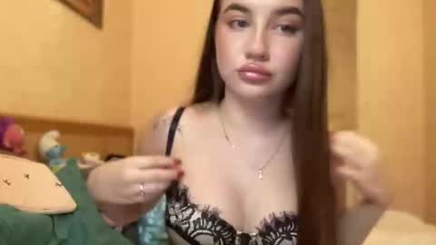 CuteAnn online show from 10/08/25, 04:59