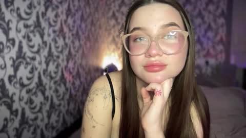 Snapshot of cuteyaji chatting on 11/09/25, 07:23 CuteAnn online show from 11/09/25, 07:23