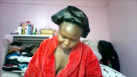 Snapshot of cutezola chatting on 09/11/25, 06:24 cutezola online show from 09/11/25, 06:24