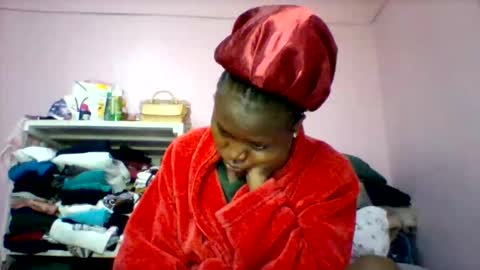 Snapshot of cutezola chatting on 09/26/25, 02:48 cutezola online show from 09/26/25, 02:48