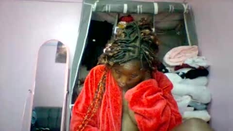 Snapshot of cutezola chatting on 11/20/25, 06:02 cutezola online show from 11/20/25, 06:02