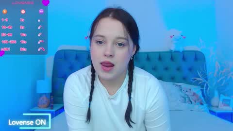 Nika  online show from 10/09/25, 09:35