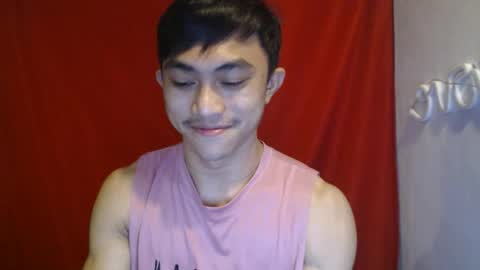 Snapshot of cutie_hunk69 chatting on 07/16/26, 12:44 cutie_hunk69 online show from 07/16/26, 12:44