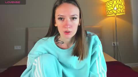 Snapshot of cutie_naughty_girl chatting on 11/13/25, 08:46 Kate online show from 11/13/25, 08:46