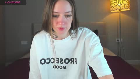 Snapshot of cutie_naughty_girl chatting on 11/14/25, 08:57 Kate online show from 11/14/25, 08:57